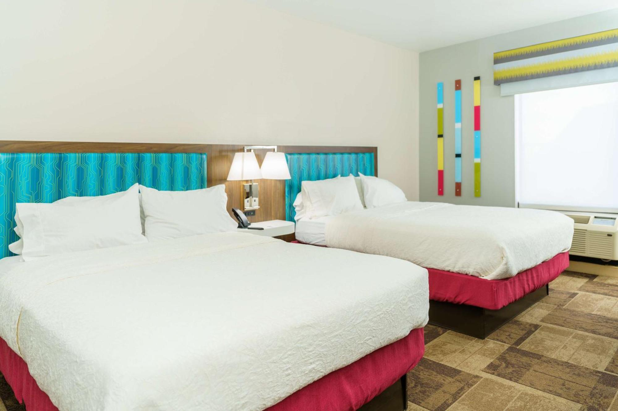 Hampton Inn Garden City Exterior photo
