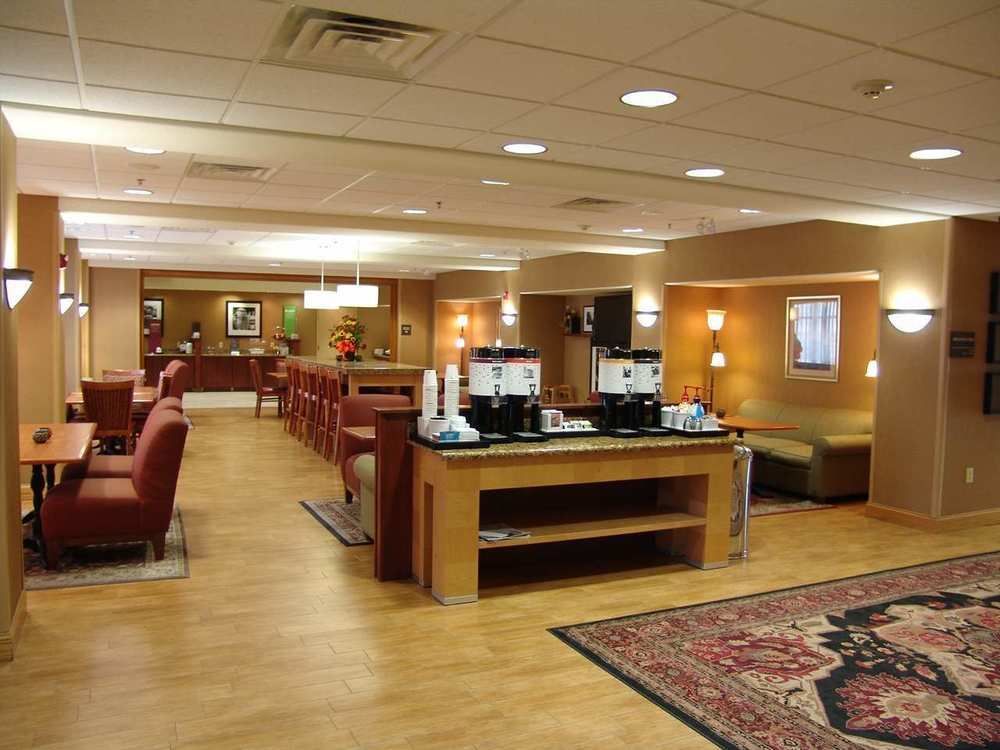 Hampton Inn Garden City Exterior photo